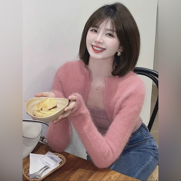 Cherry Blossom Pink Cardigan - Picture 4 of 6